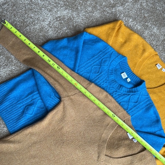 Gap sweaters. Blue, yellow, tan. - Picture 4 of 11